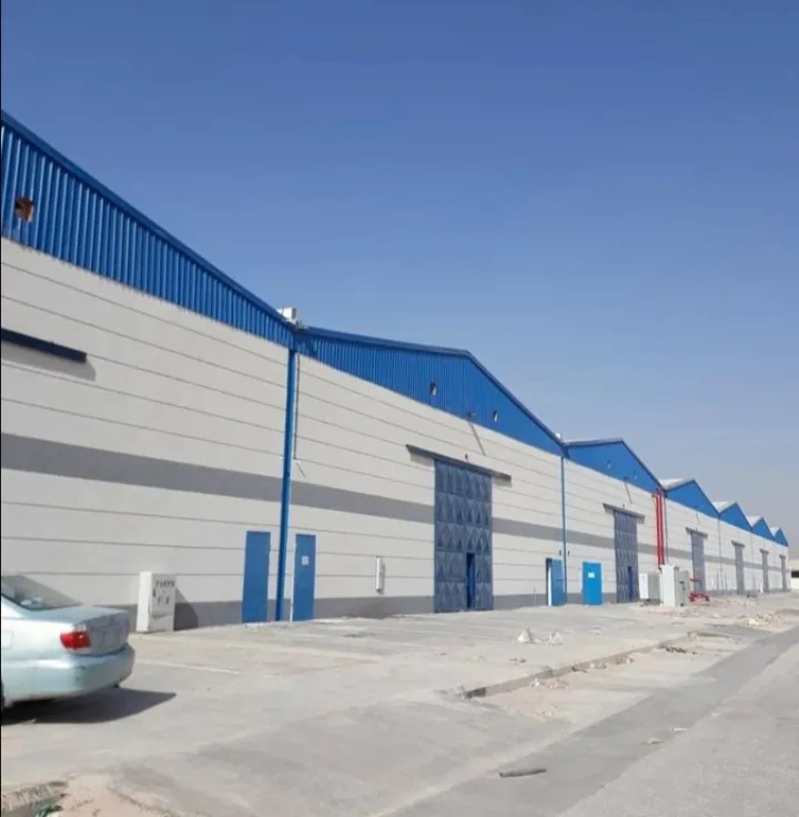 المحلات التجارية — 216