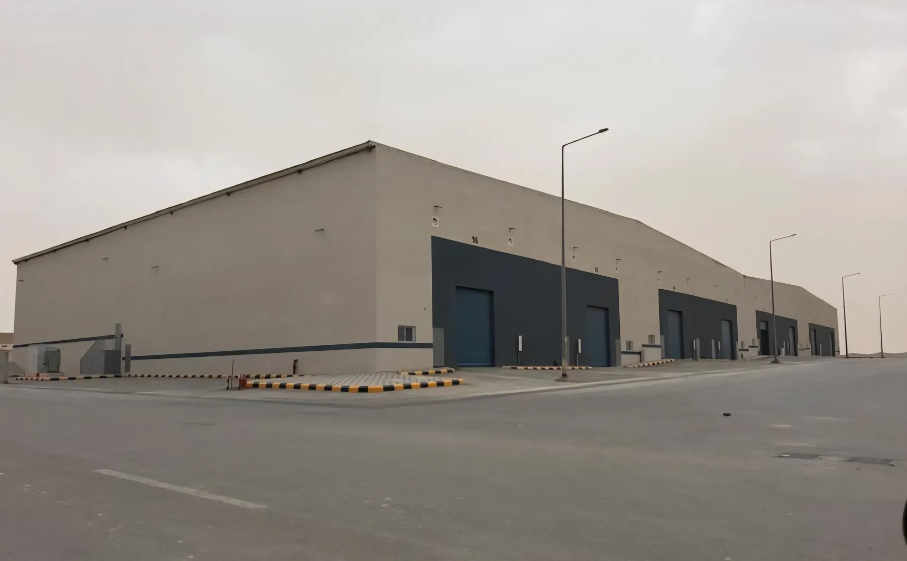 المحلات التجارية — 301