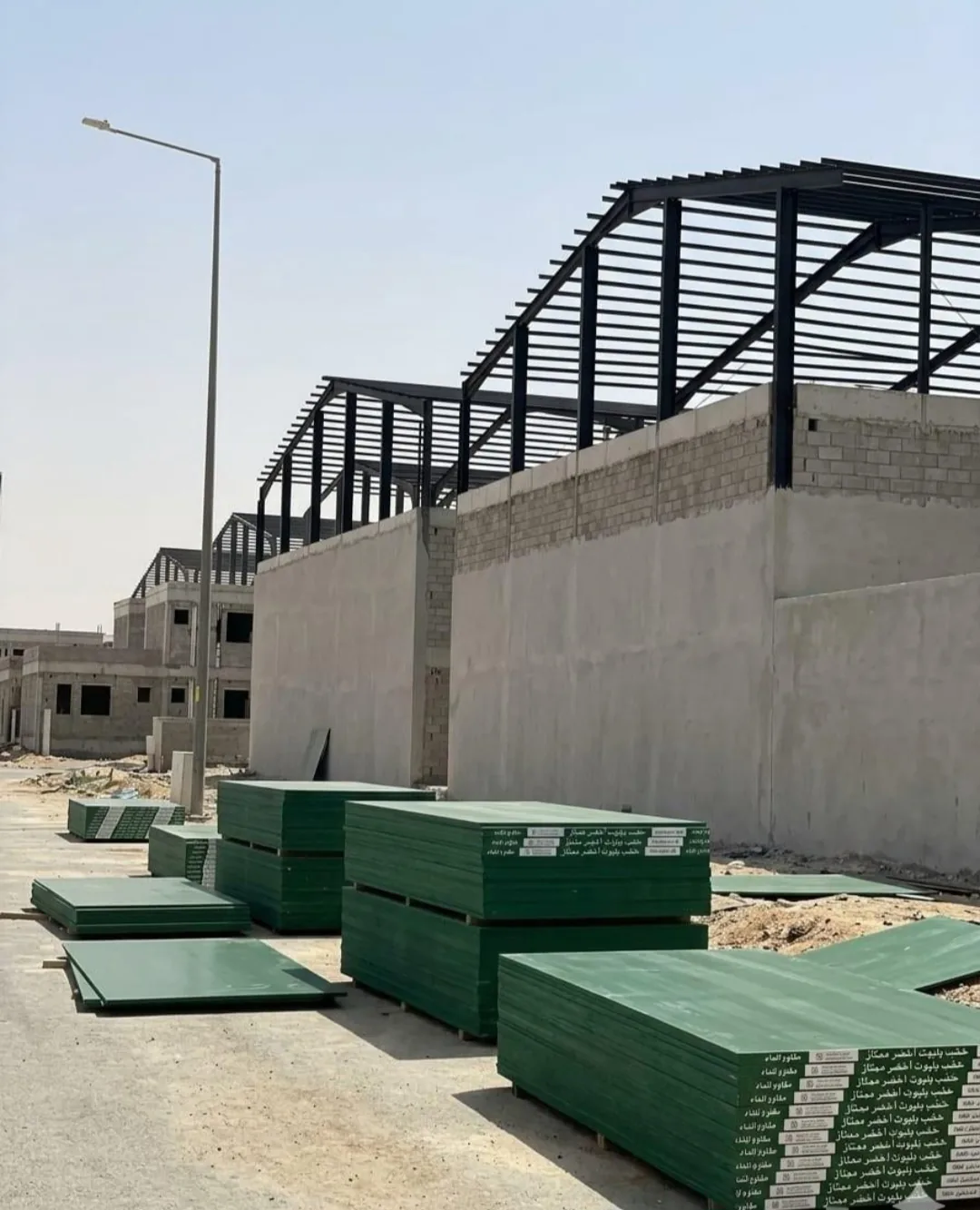 المحلات التجارية — 304